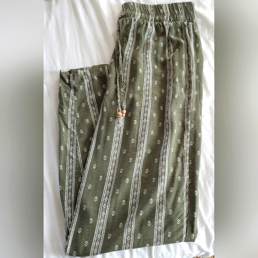 Olive Green with White design Junior Pants Size S